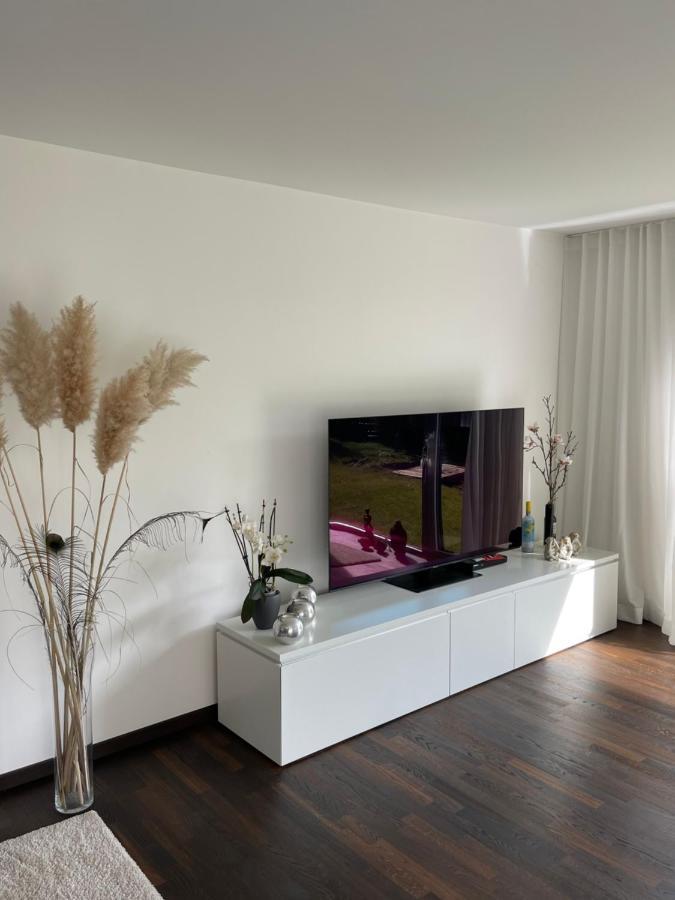 Gemuetliche Villa Am Waldrand In Taunusstein Esterno foto