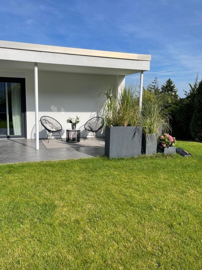 Gemuetliche Villa Am Waldrand In Taunusstein Esterno foto